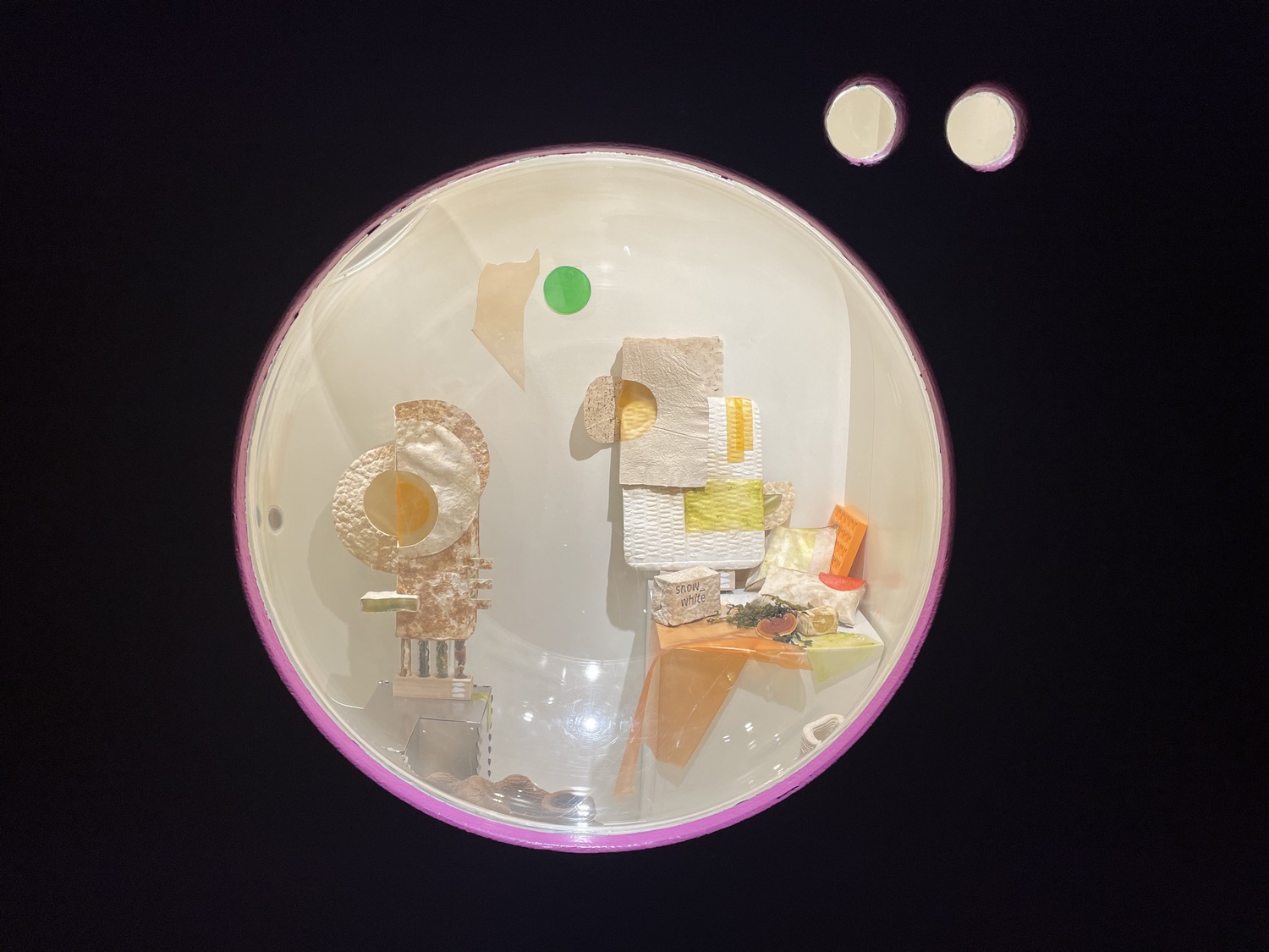 06 DDW25 Klokgebouw Outside_An edible mission_Fusion of Materials_Andrea Brittnek_Kata Lagzi_2025 - 1500x1125px.jpeg