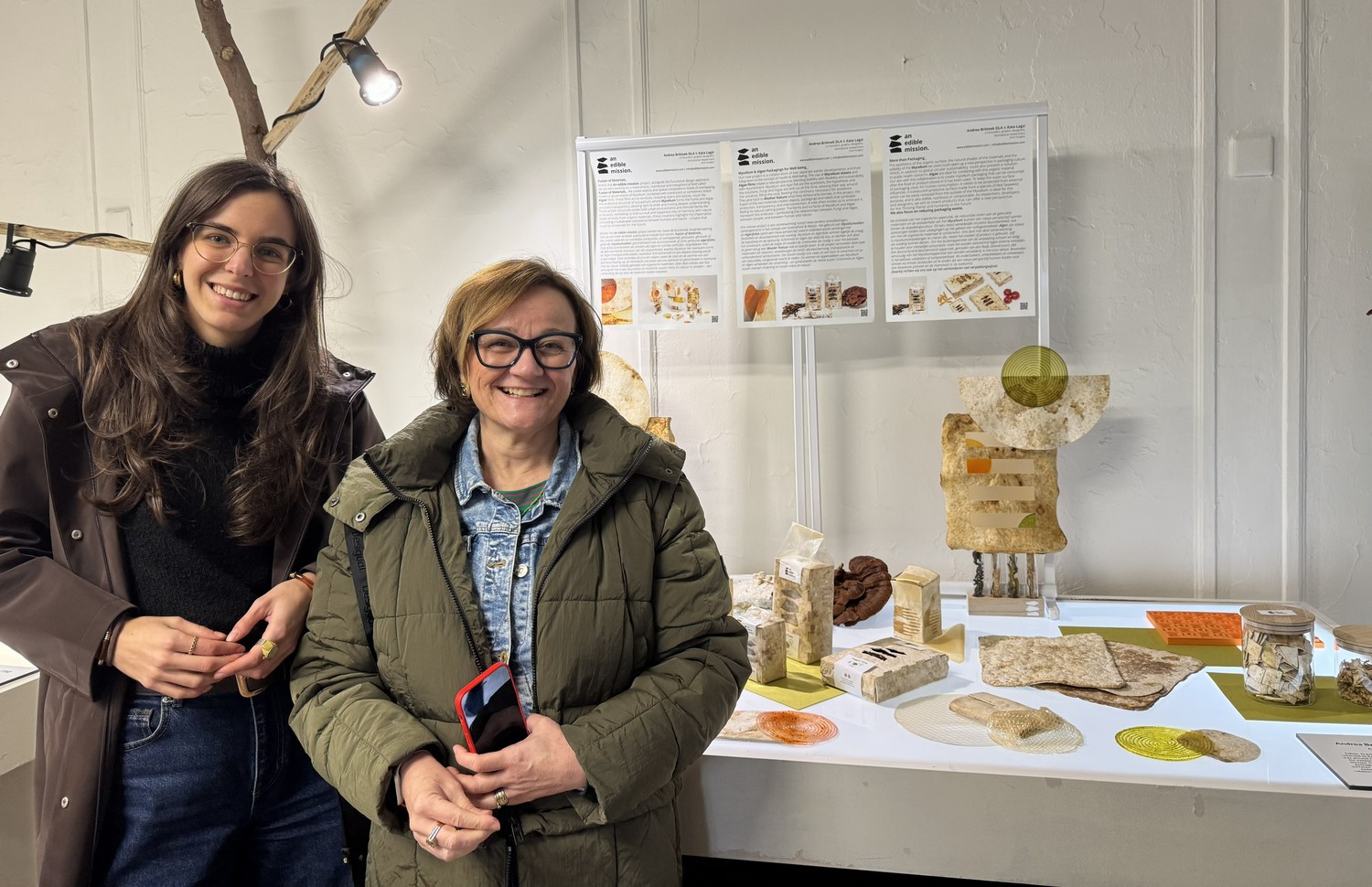 009 BioArt Laboratories __ An edible mission __ Andrea Brittnek_Kata Lagzi_2025 - 1500x970px.jpg